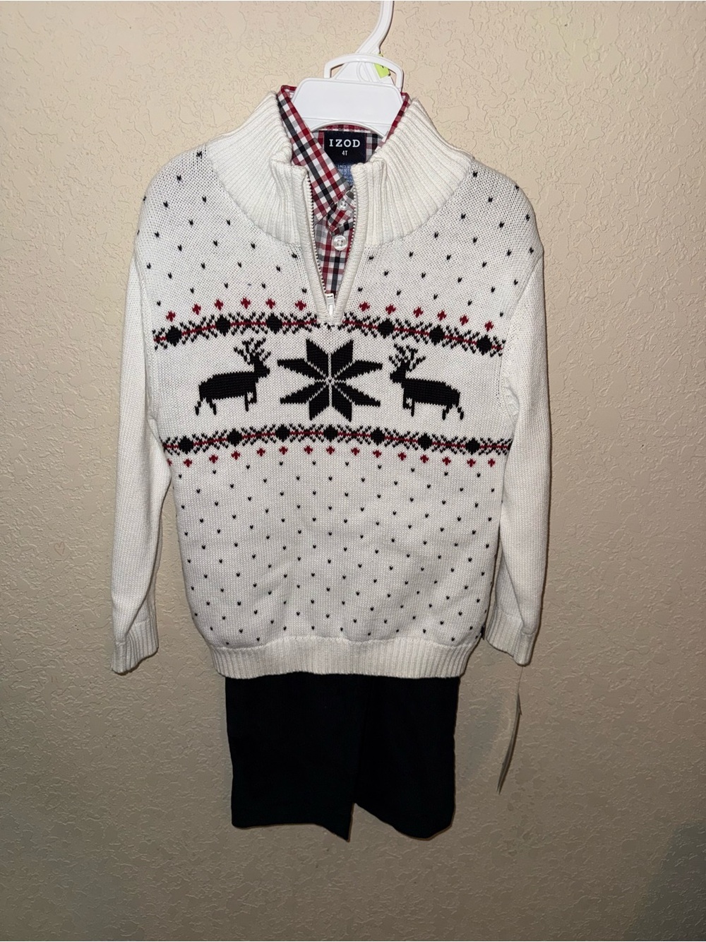 Boy’s IZOD 3pc fair isle holiday sweater pant set